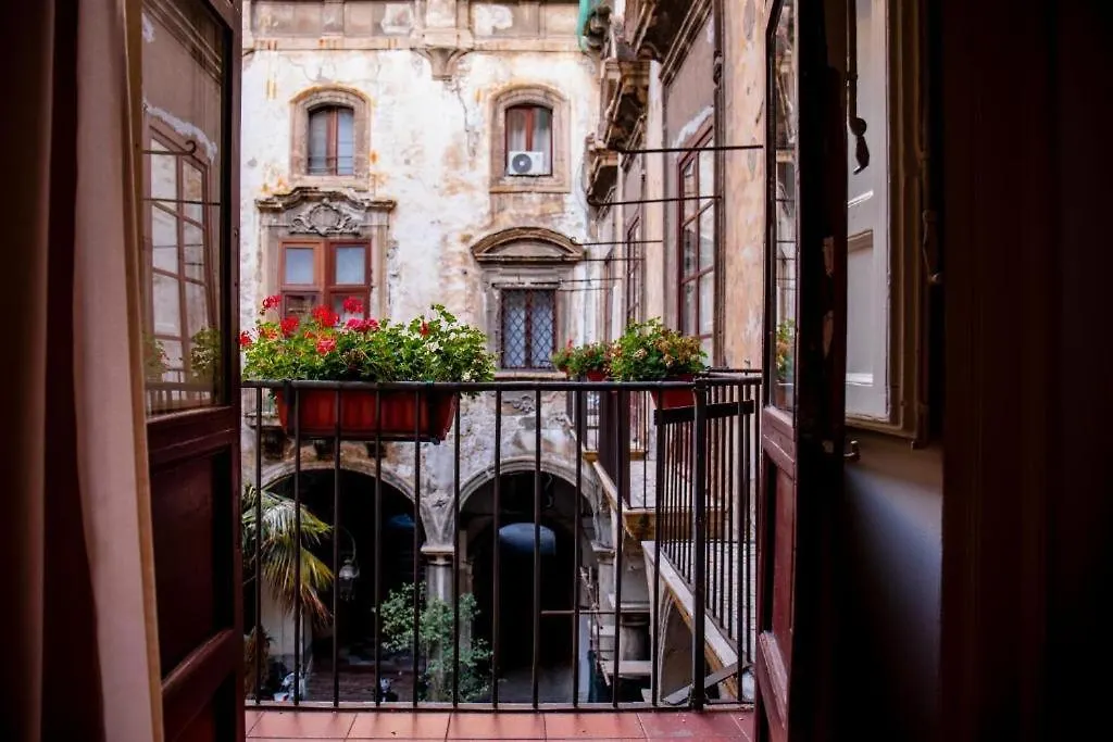 Ballaro' Hotel - Budget Room-1